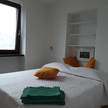La Casa Della Luna Nel