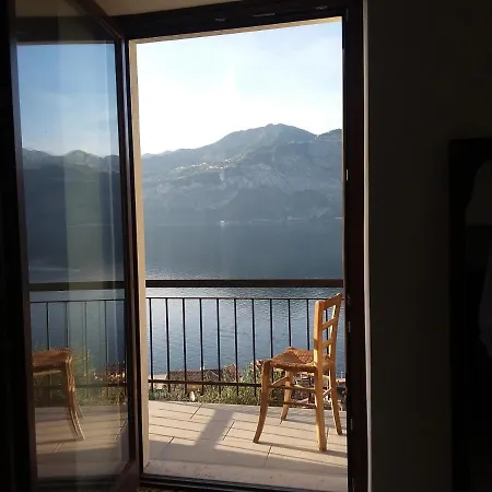 La Casa Della Luna Nel