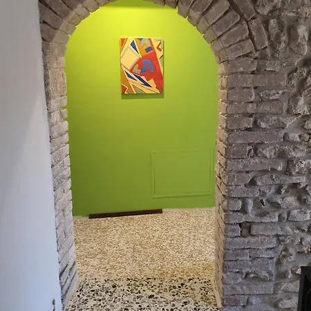 La Casa Della Luna Nel
