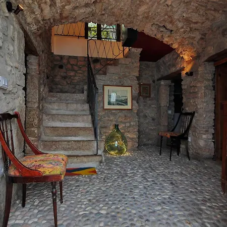 La Casa Della Luna Nel